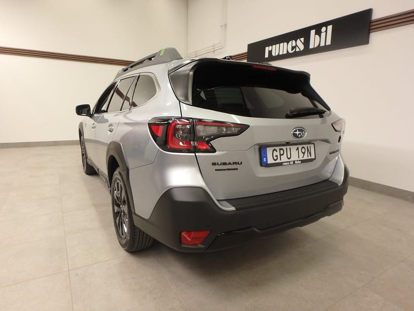 Bild 3 av Subaru Outback 2.5 4WD XFuel Field Krok v-hjul ingår