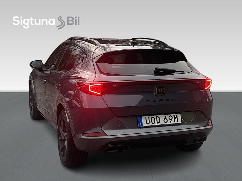 Bild 5 av CUPRA Formentor e-Hybrid / Värmare / Pano / Kamera / Drag