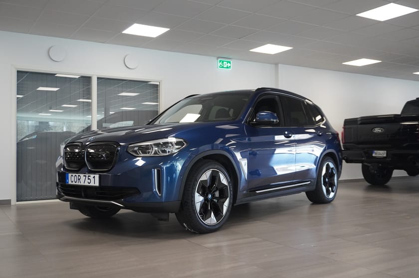 Bild 1 av BMW iX3 Charged Plus Drag Pano HUD Elstolar