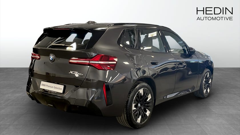 Bild 2 av BMW X3 30e xDrive xDrive30e M-Sport Active 20" Drag Rattvärme
