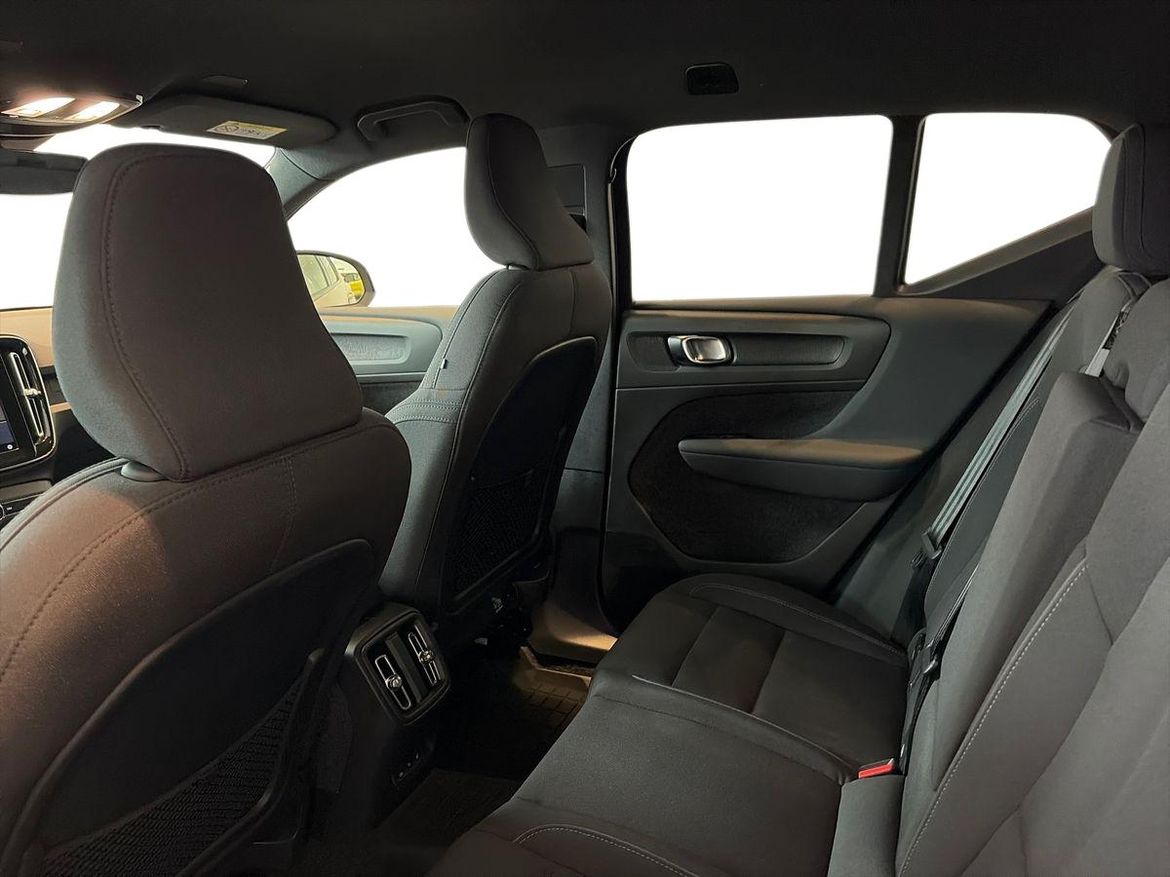 Volvo XC40 2023 - miniatyr 10