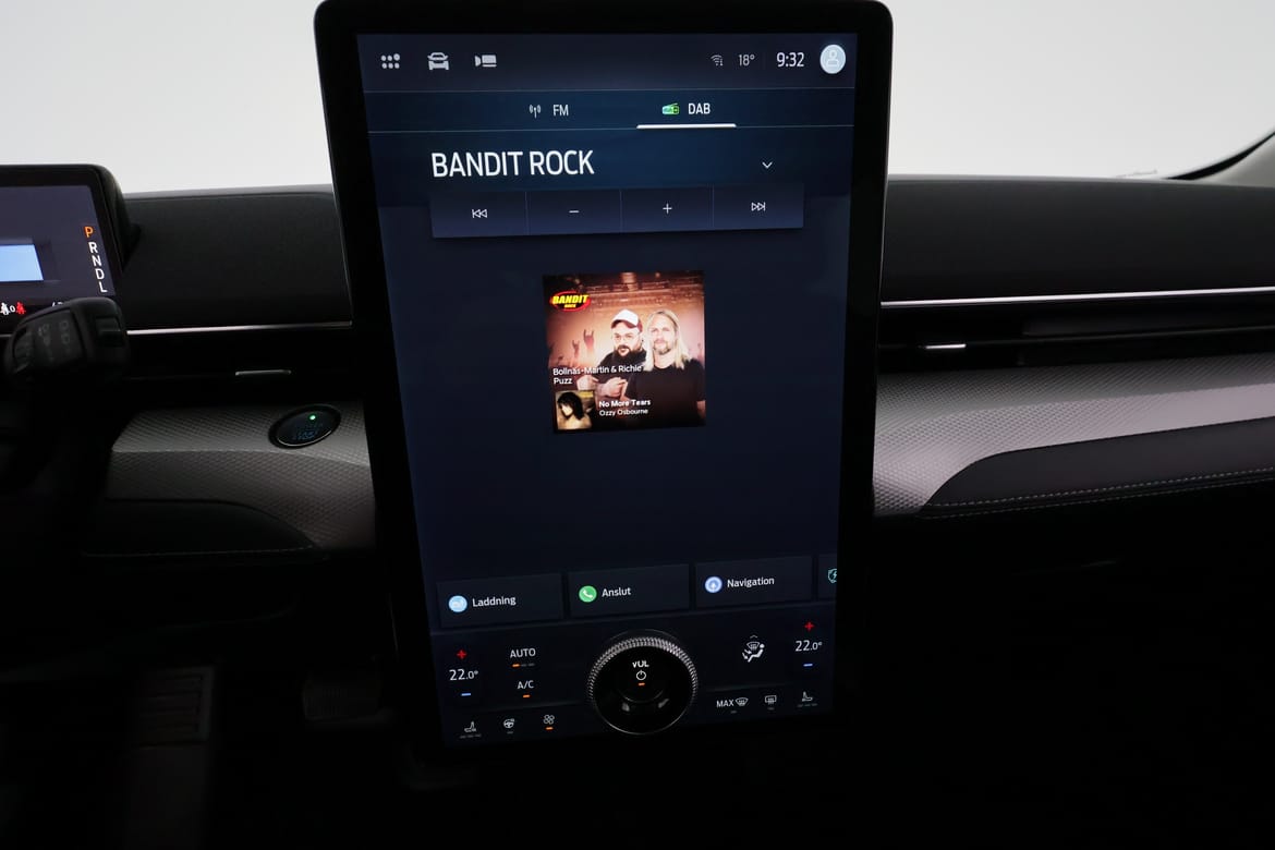 Ford Mustang Mach-E 2022 - miniatyr 14