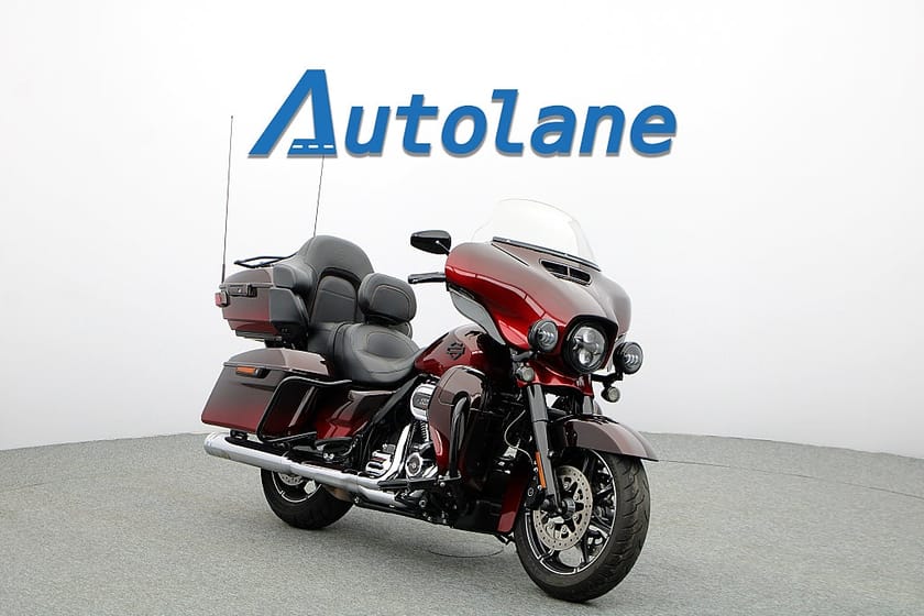 Bild 1 av Harley-Davidson Ultra Limited CVO *Dr Jekill & mr Hyde