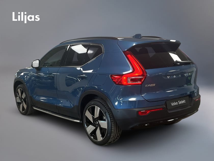 Bild 4 av Volvo EX40 Single Motor Extended Range R Core SE//Drag//360-kamera//