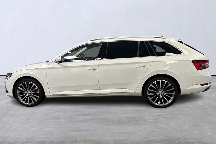 Bild 2 av Škoda Superb iV Kombi 1.4 TSI