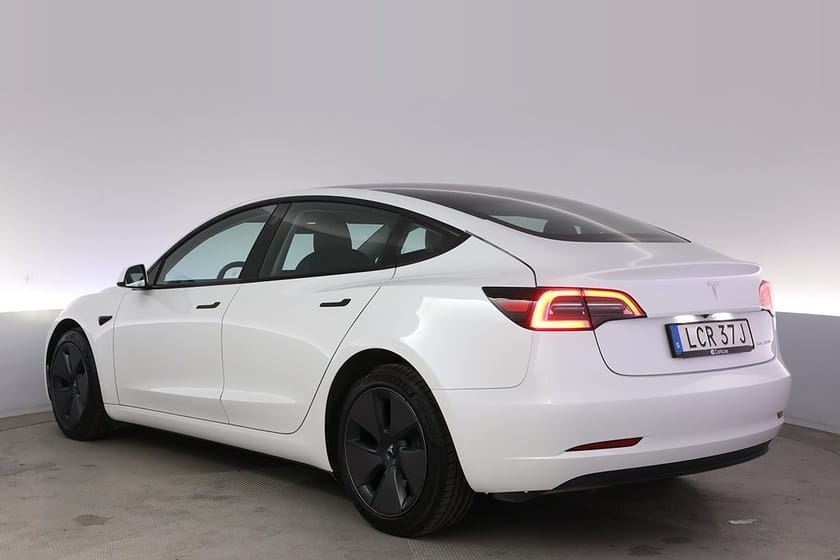 Bild 4 av Tesla Model 3 Long Range AWD Refresh Autopilot Panorama
