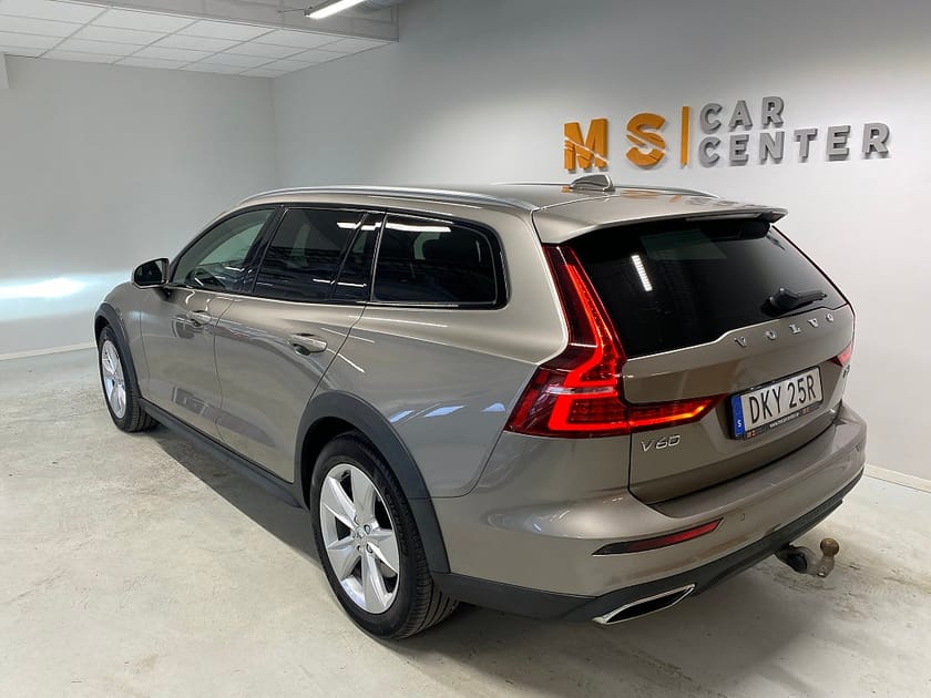 Bild 5 av Volvo V60 Cross Country D4 AWD Momentum 360° VoC SoV-däck 12mån garanti