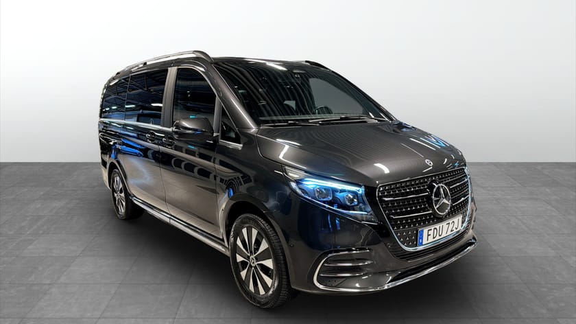 Bild 2 av Mercedes-Benz V 300d 4MATIC 3.2t LÅNG AVANTGARDE | AMG Line | 7-sits | 360 | Drag | Burmester