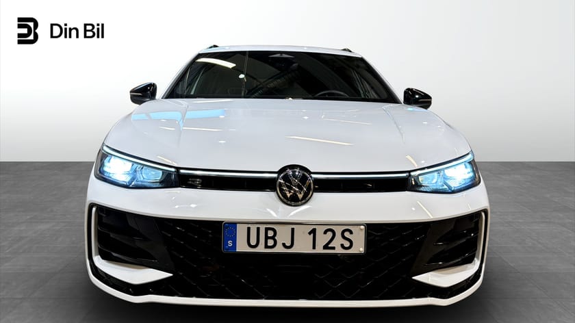 Bild 4 av Volkswagen Passat Sportscombi R-Line Black TDI193 DSG 4M Drag