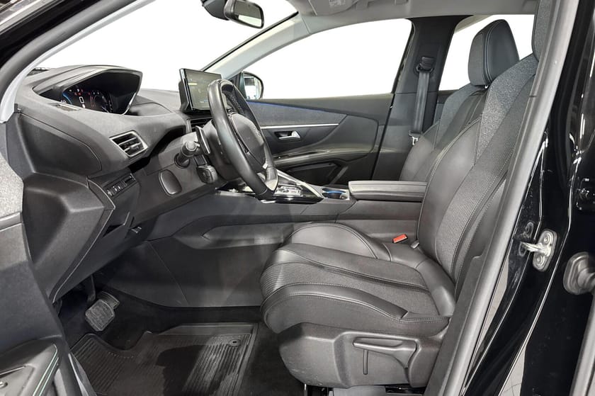 Bilde 5 av Peugeot 3008 Allure 1,5 BlueHDi 130hk