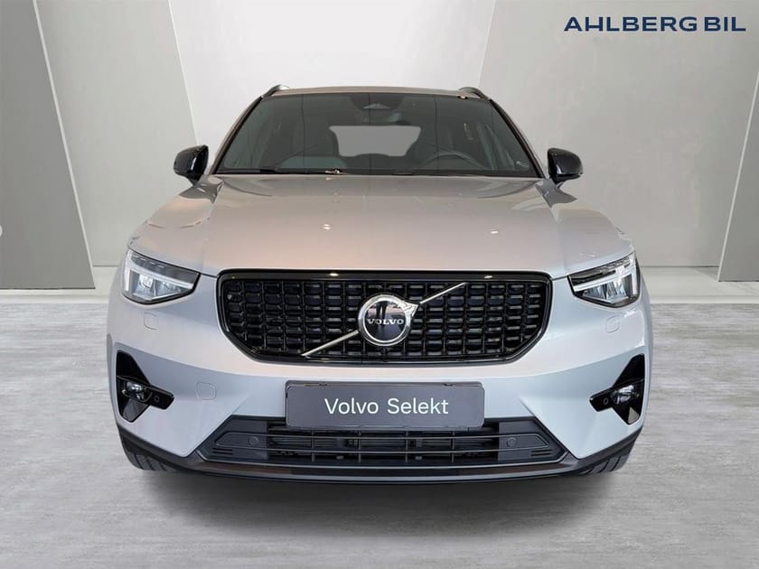 Bild 5 av Volvo XC40 B3 FWD Bensin Plus Dark