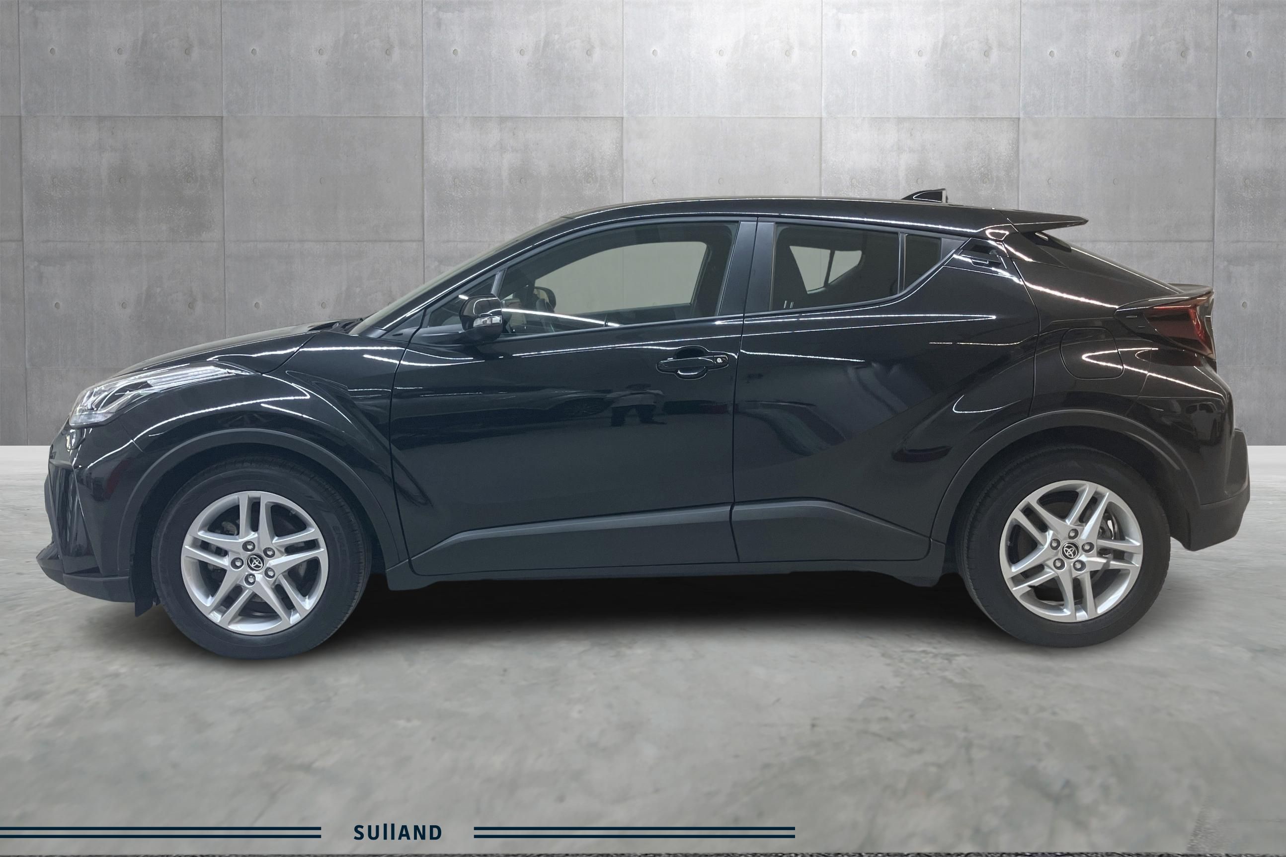 Thumnail bilde 1 av Toyota C-HR Hybrid