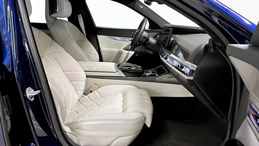 Bild 3 av BMW i7 xDrive60 M Sport Executive Conneisseur Nypris: 2.053.000:-