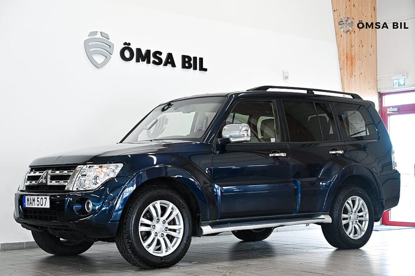 Bild 1 av Mitsubishi Pajero 3.2 Di-D 4WD 7-Sits B-Kamera Drag 200hk