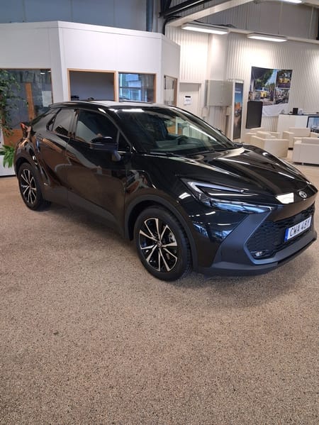 Toyota C-HR Hybrid AWD-i SUV 2,0 ELHYBRID AWD (197HK)