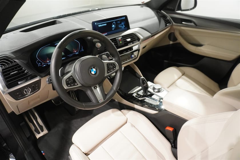 Bild 4 av BMW X4 M40i Innovation Panorama Drag H K DAP Värmare