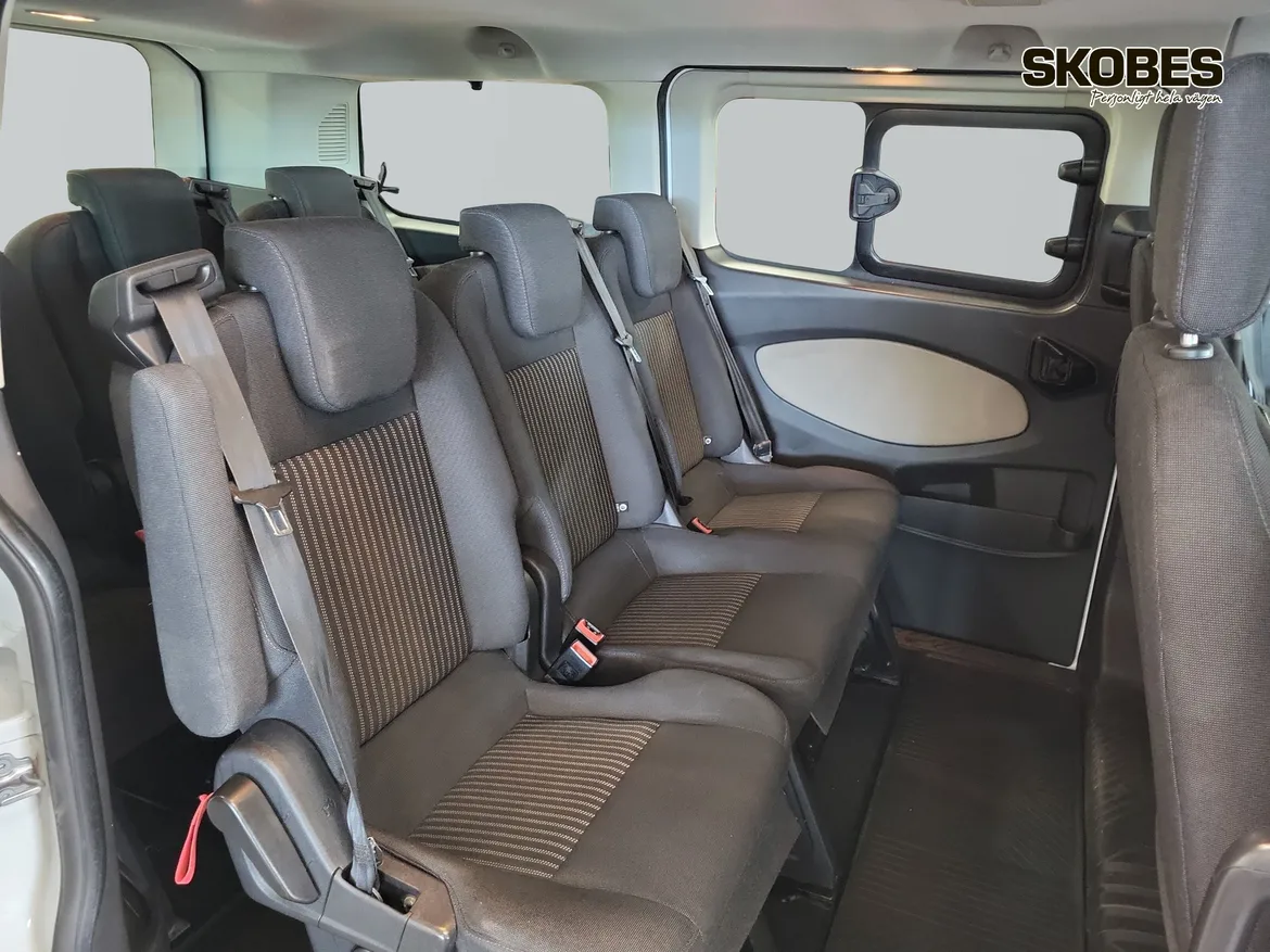 Ford Tourneo Custom 310