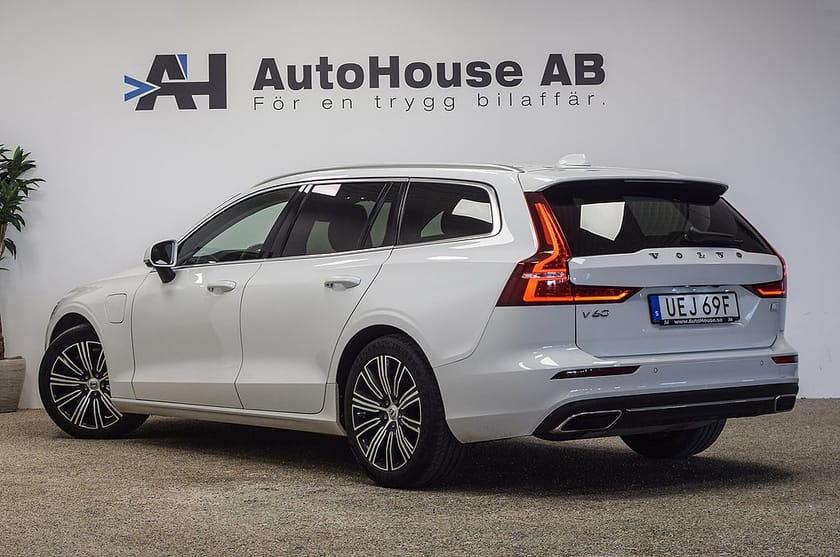 Bild 2 av Volvo V60 Recharge T6 AWD Inscription Expression Drag CarPlay
