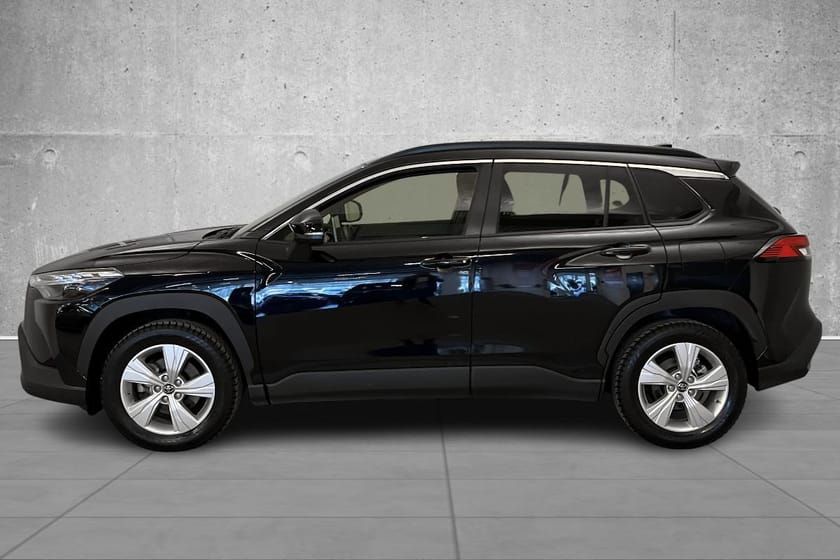 Bilde 2 av Toyota Corolla Cross Hybrid AWD-i Executive/4x4/automat/alle servicer/