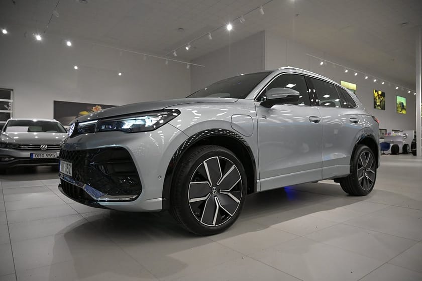 Bild 1 av Volkswagen Tiguan eHybrid R-Line SWE Edition- *T.O.M. 30/4!*