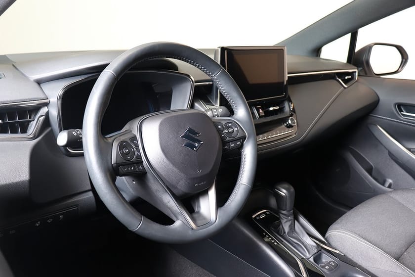 Bild 4 av Suzuki Swace Hybrid AUT 140hk Select Kamera V-Hjul PL 3895:-