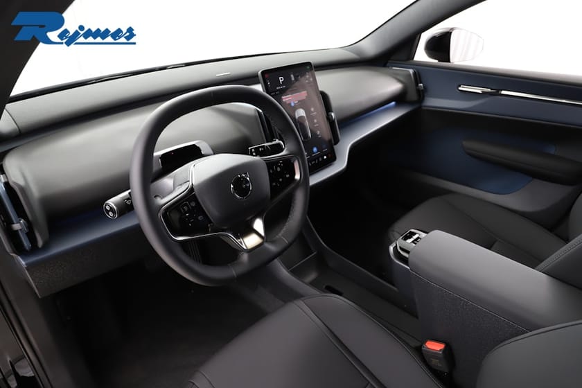 Bild 5 av Volvo EX30 Single Motor Extended Range SM Plus Black Edt