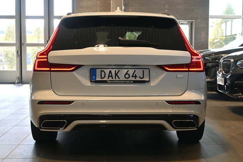 Bild 4 av Volvo V60 Recharge T6 AWD R-Design Pano Läder H/K