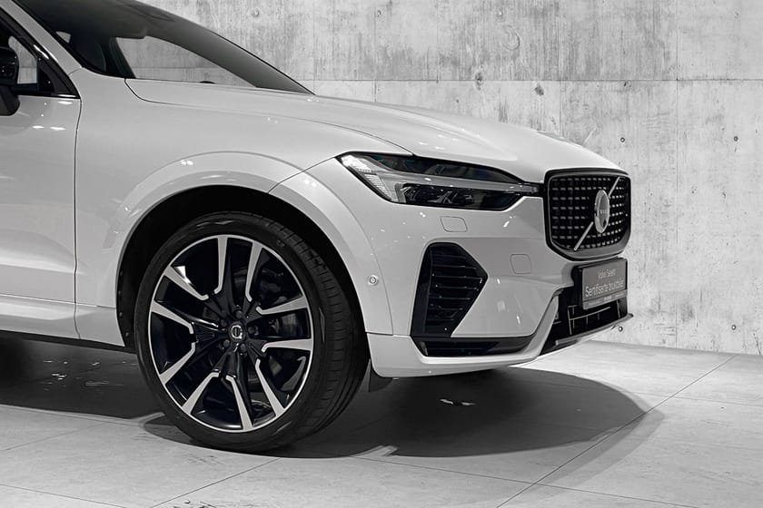 Bilde 2 av Volvo XC60 Recharge T8 Ultima KROK|PANO|22"|360|HUD|H&K|TONEDE