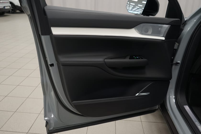 Bild 5 av Volvo EX90 Twin Motor Performance 7-seater Ultra 7sätes | 22" 5-Spoke Aero | Aktiv Chassi Luftfjädring |