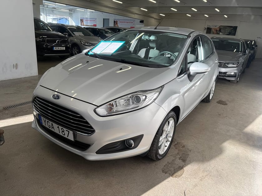 Bild 3 av Ford Fiesta 1.0 80HK 5D TITANIUM / EN ÄGARE / 13700Mil