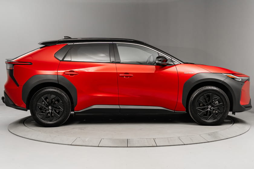 Bilde 5 av Toyota bZ4X AWD Executive Bitone