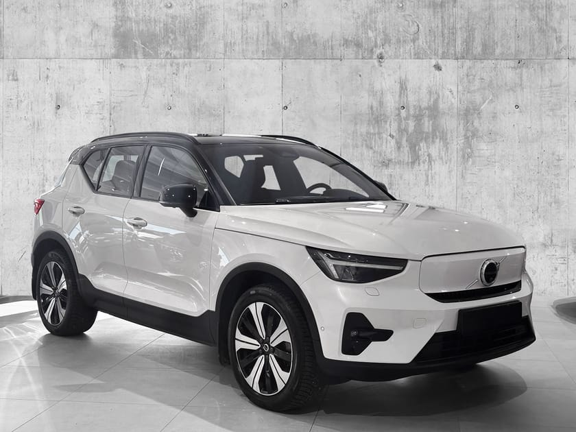 Bilde 2 av Volvo XC40 Recharge Twin motor Ultimate - ACC/H-Feste/360kamera/Soltak
