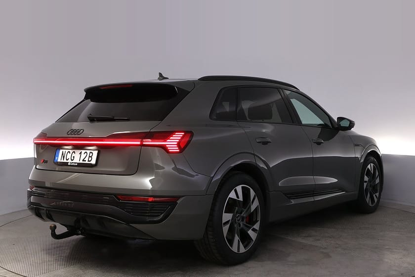 Bild 5 av Audi Q8 50 e-tron quattro S-line Pano 360 B&O Elstol Drag