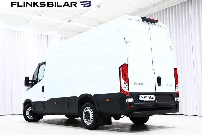 Bild 3 av Iveco Daily 35-140 Van 2.3 JTD Hi-Matic 136HK L3H2 Automat|3.5ton-drag