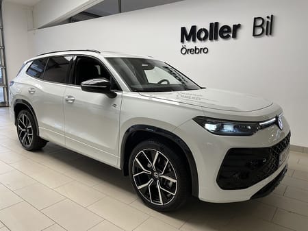 Volkswagen Tayron eHybrid R-LINE 1.5 272HK|Panorama|360 kamera