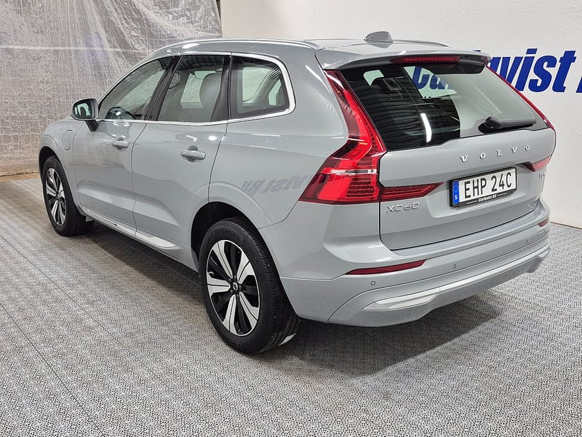 Bild 5 av Volvo XC60 Recharge Core Bright plug in AWD 350HK 4x4 Panorama