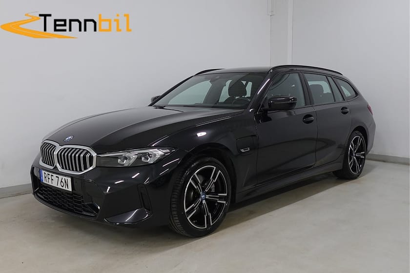Bild 1 av BMW 330e xDrive Touring Steptronic M Sport Drag P-Värme 292hk