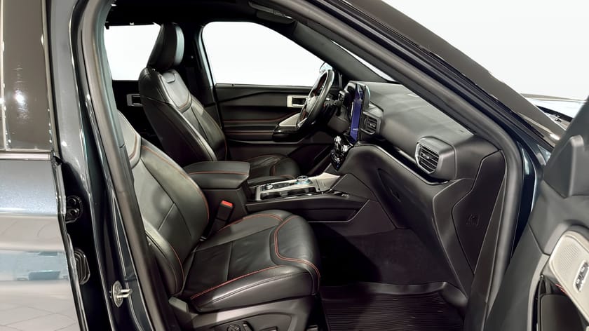 Bild 3 av Ford Explorer Plug-In Hybrid ST-Line Panorama AWD