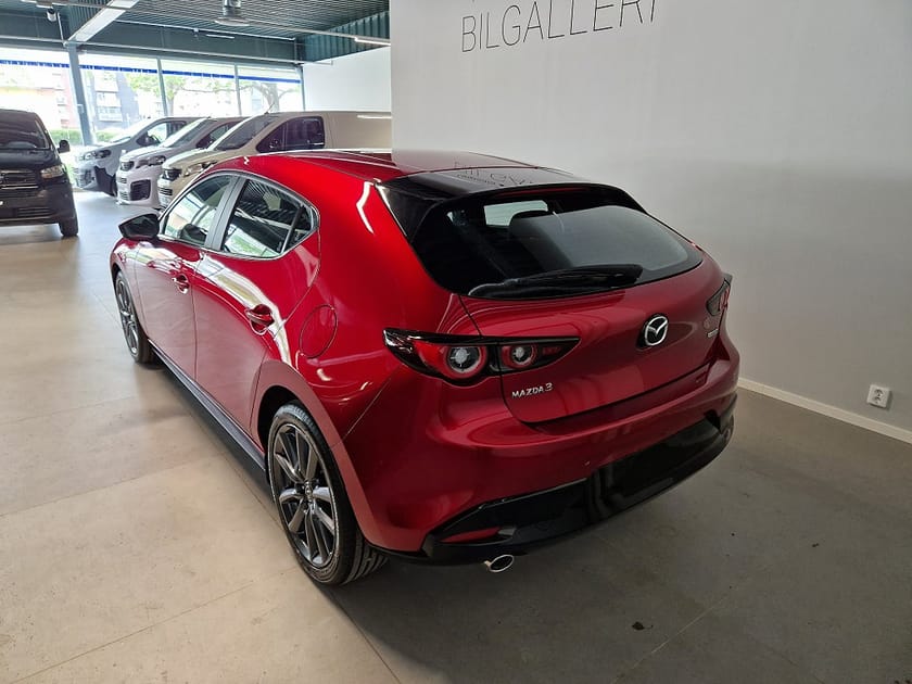 Bild 2 av Mazda 3 Hatchback 2,5 140hk. AUT. Centre- OMG. Lev.