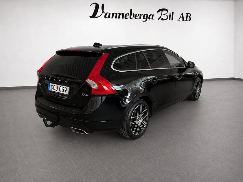 Bild 5 av Volvo V60 D4 Summum Drag/GPS/Taklucka/Skinn/GPS/Skinn/Euro 6