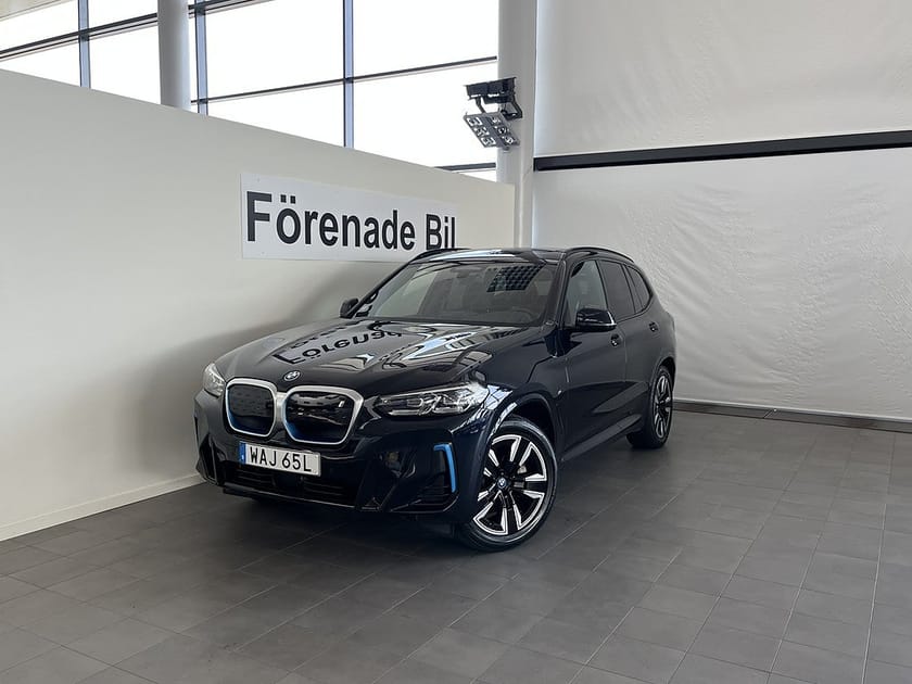 Bild 1 av BMW iX3 M Sport Rattvärme Drag Drive/Park Assist Sport Stolar