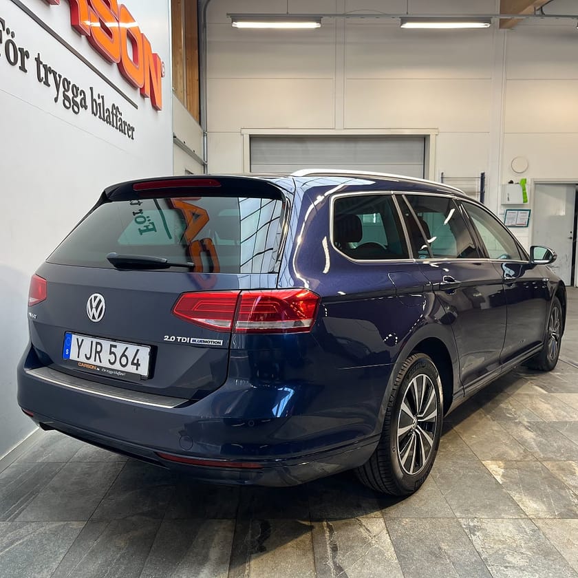 Bild 4 av Volkswagen Passat Sportscombi 2.0 TDI BlueMotion Backkamera Carplay Drag