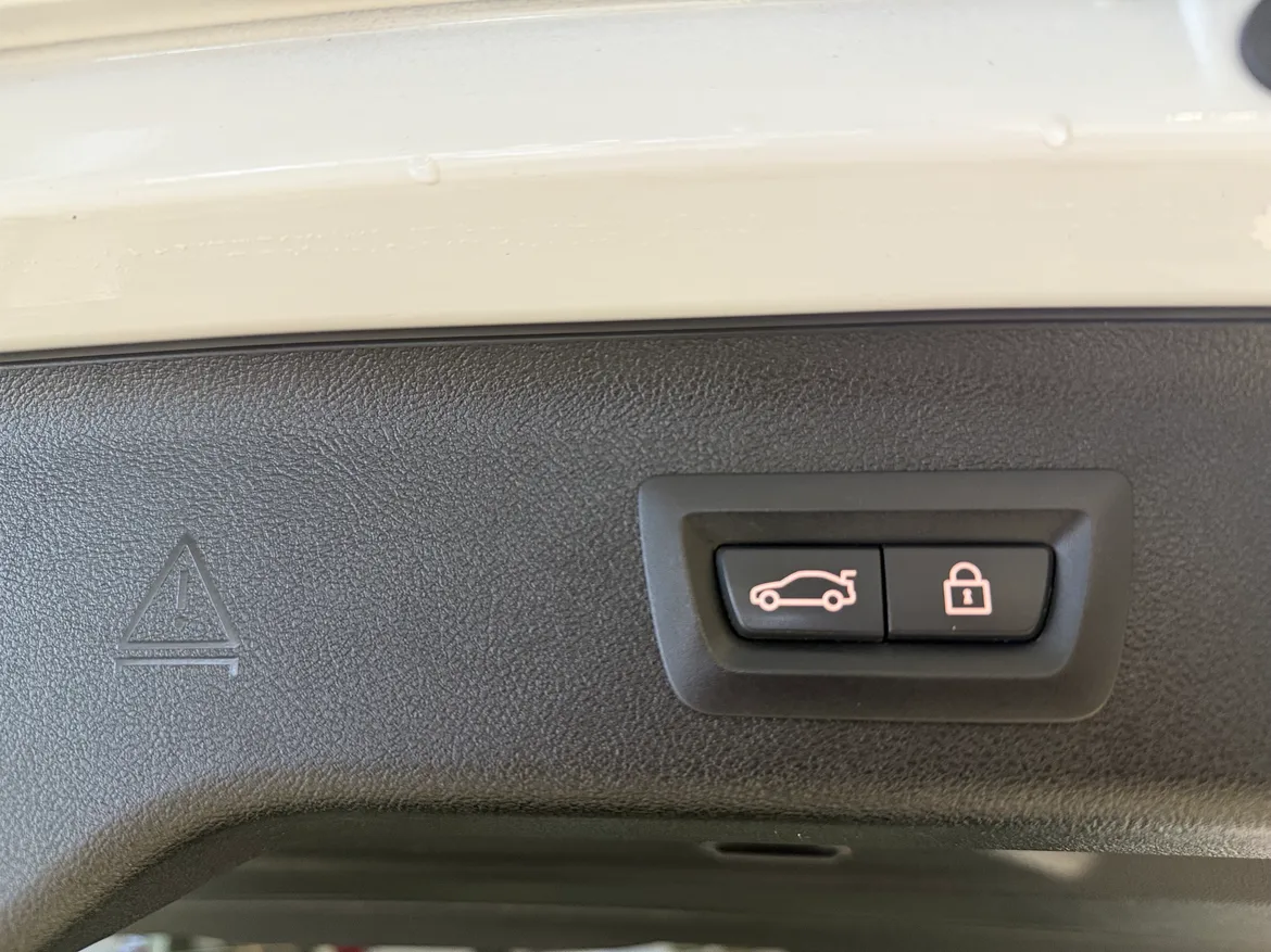 picture of a car
