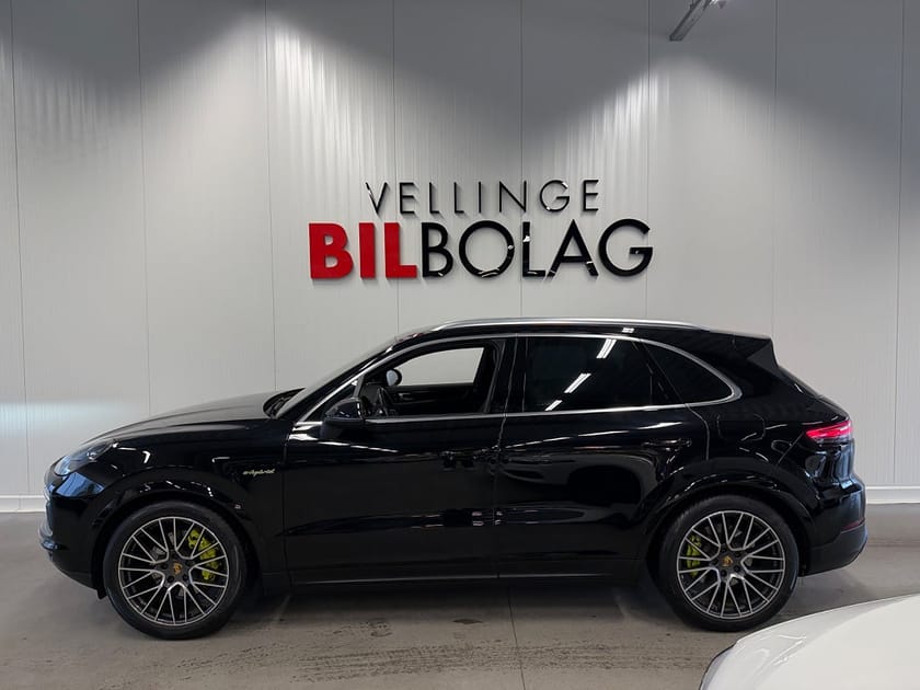 Bild 1 av Porsche Cayenne E-Hybrid TipTronic Drag Luft B-Kamera Navi