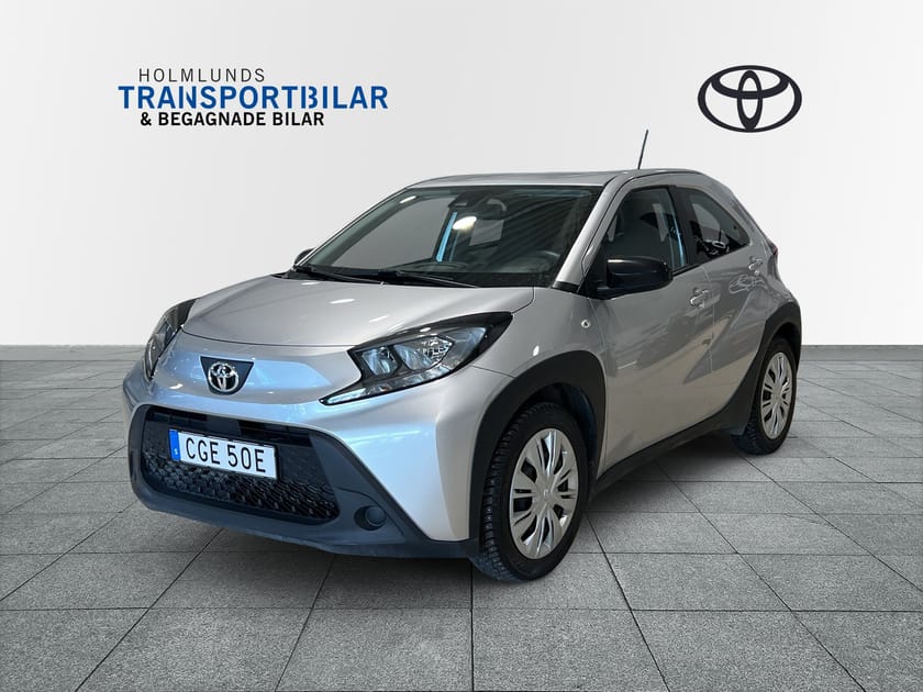 Bild 1 av Toyota Aygo X 1,0 CVT Play / V-hjul