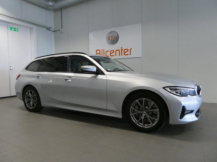 Bild 5 av BMW 330e Touring Sportline Aut-Drag-360kam-Navigation-Värmare-SoV