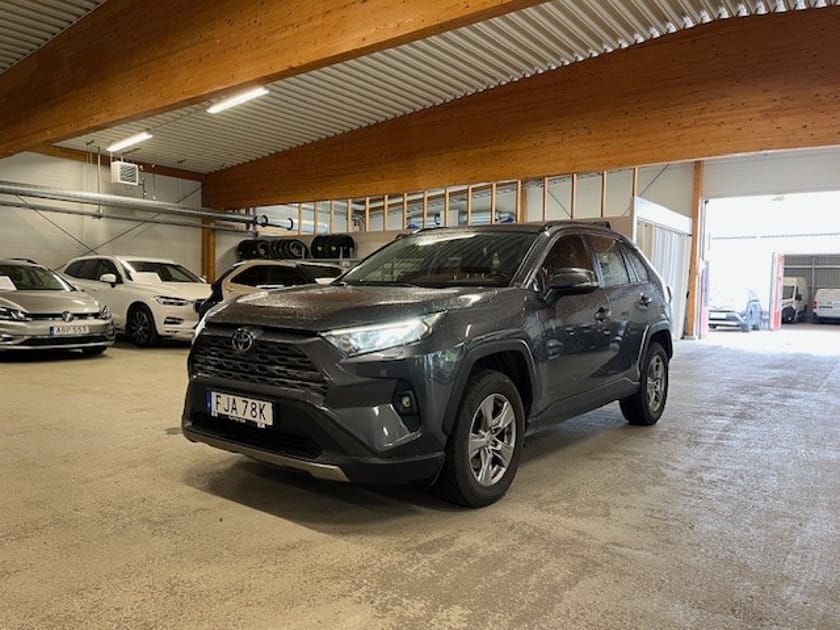 Bild 1 av Toyota RAV4 Hybrid AWD-i Vinterhjul