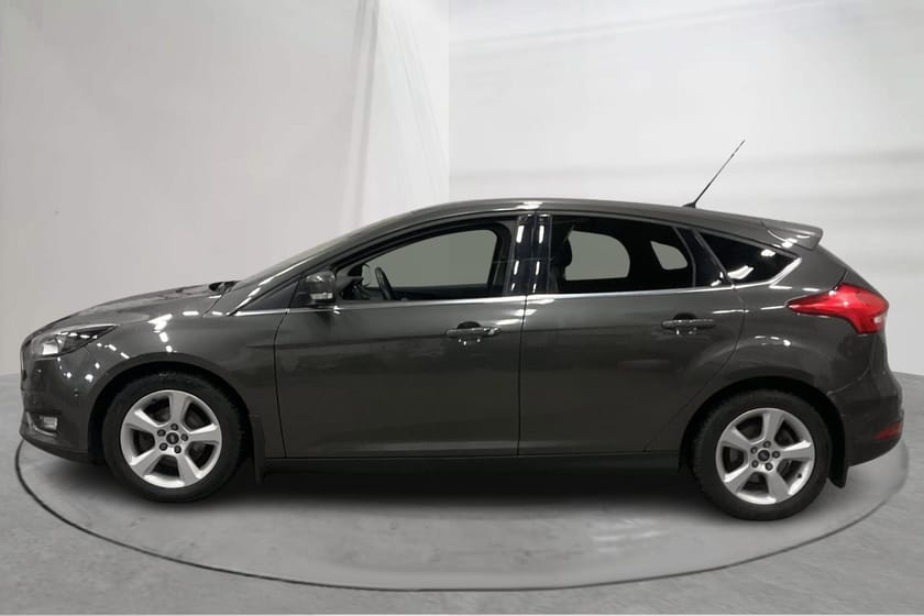 Bild 2 av Ford Focus 1.0 EcoBoost 5dr (125hk) Titanium Drag