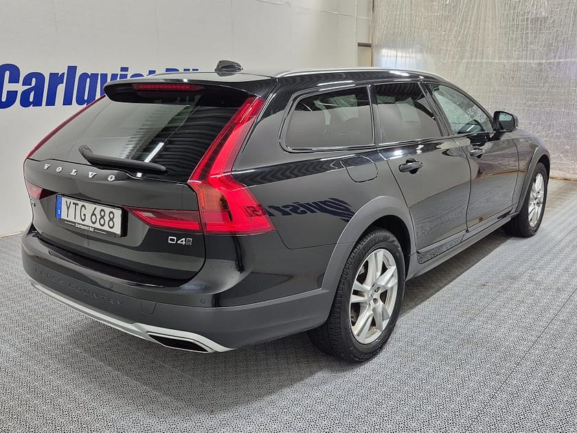 Bild 4 av Volvo V90 Cross Country D4 AWD 190HK 4x4 Momentum
