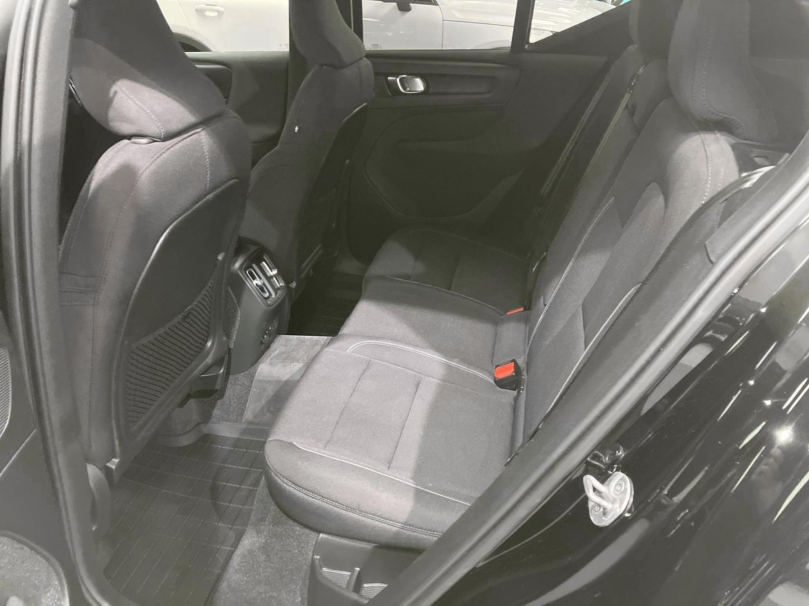 Volvo XC40 2023 - miniatyr 9